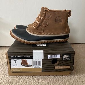 Sorel Out N About Leather Boots